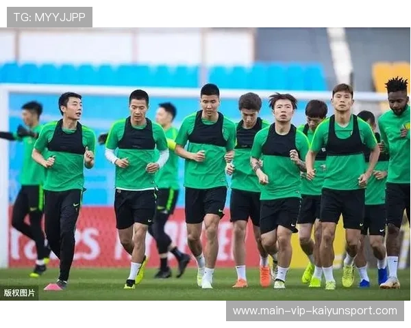 边路突破应对方案与防守要点：打造不可攻破的防线