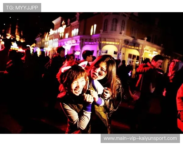 赛事主办方推出夜场亲子活动吸引家庭观众，夜场游戏互动