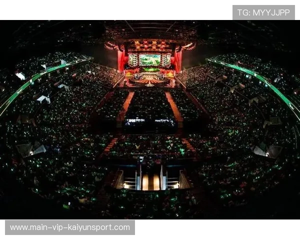 电竞冠军荣耀时刻定格